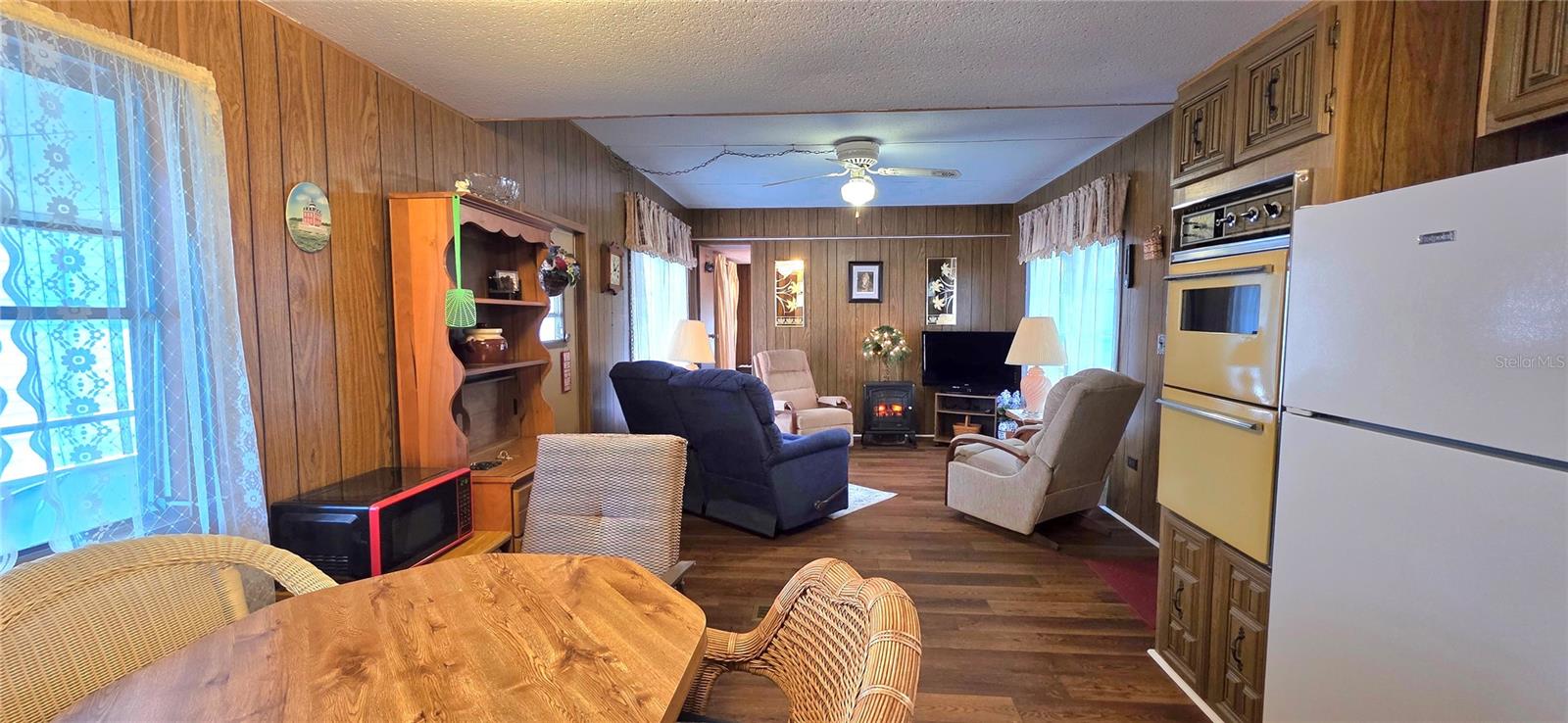 TB8449299 Property Photo