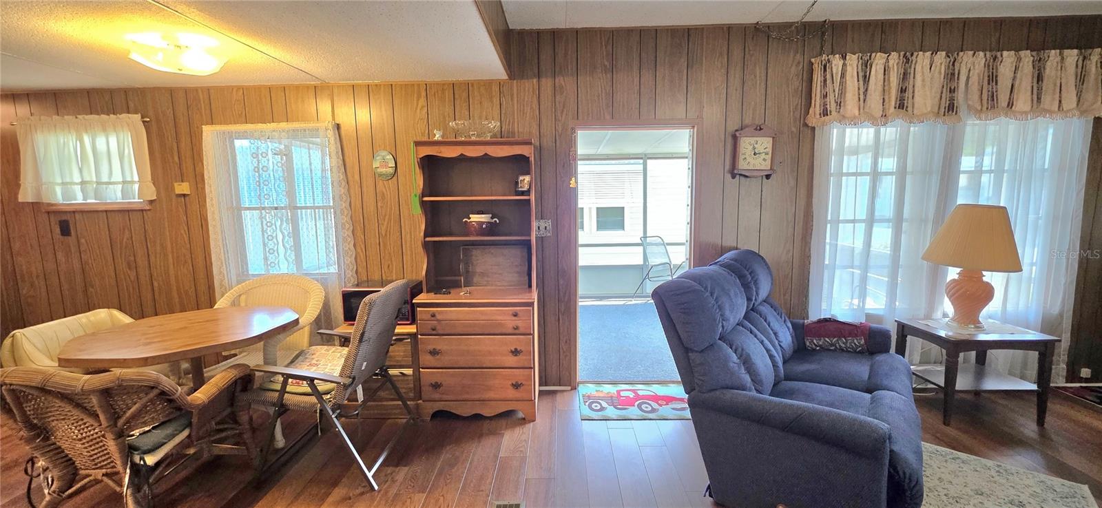 TB8449299 Property Photo