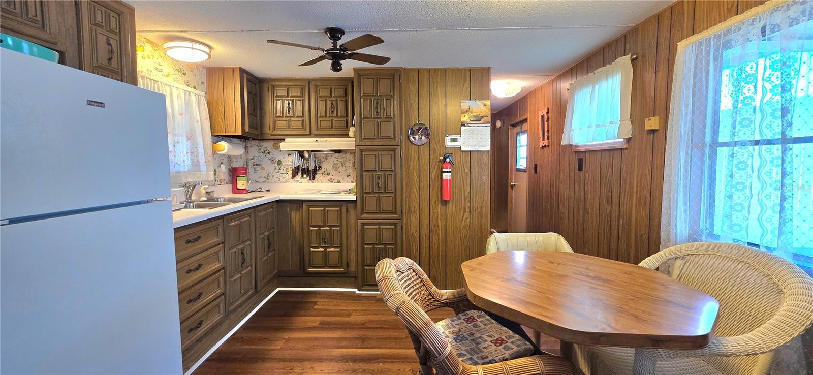 TB8449299 Property Photo