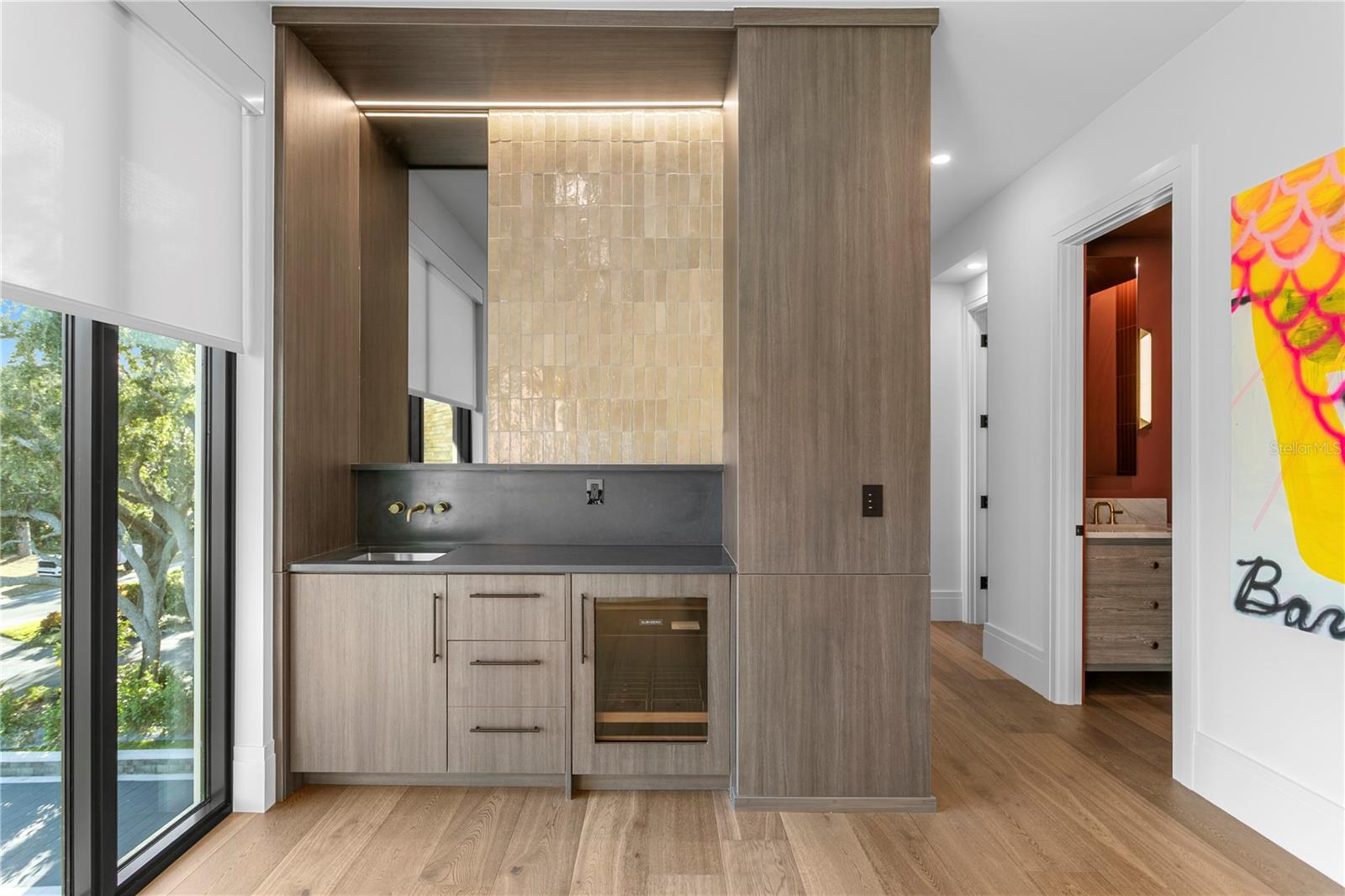 TB8449312 Property Photo