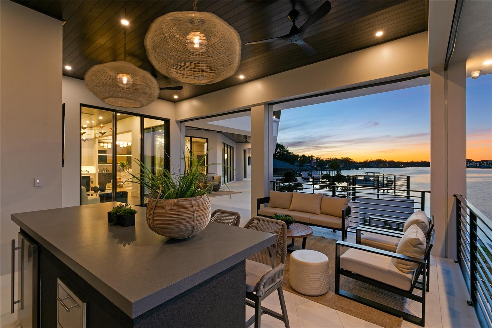 TB8449312 Property Photo