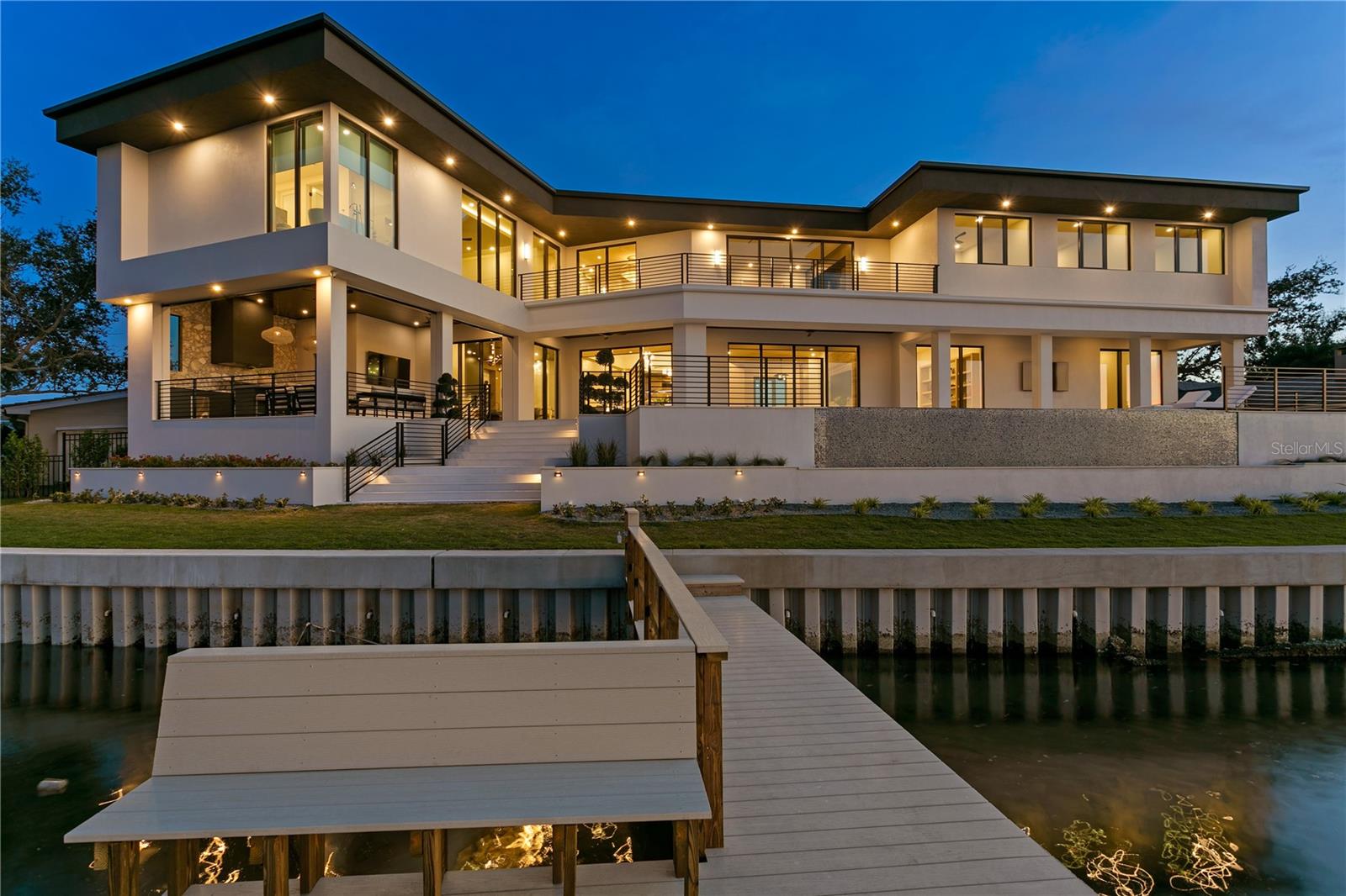 TB8449312 Property Photo