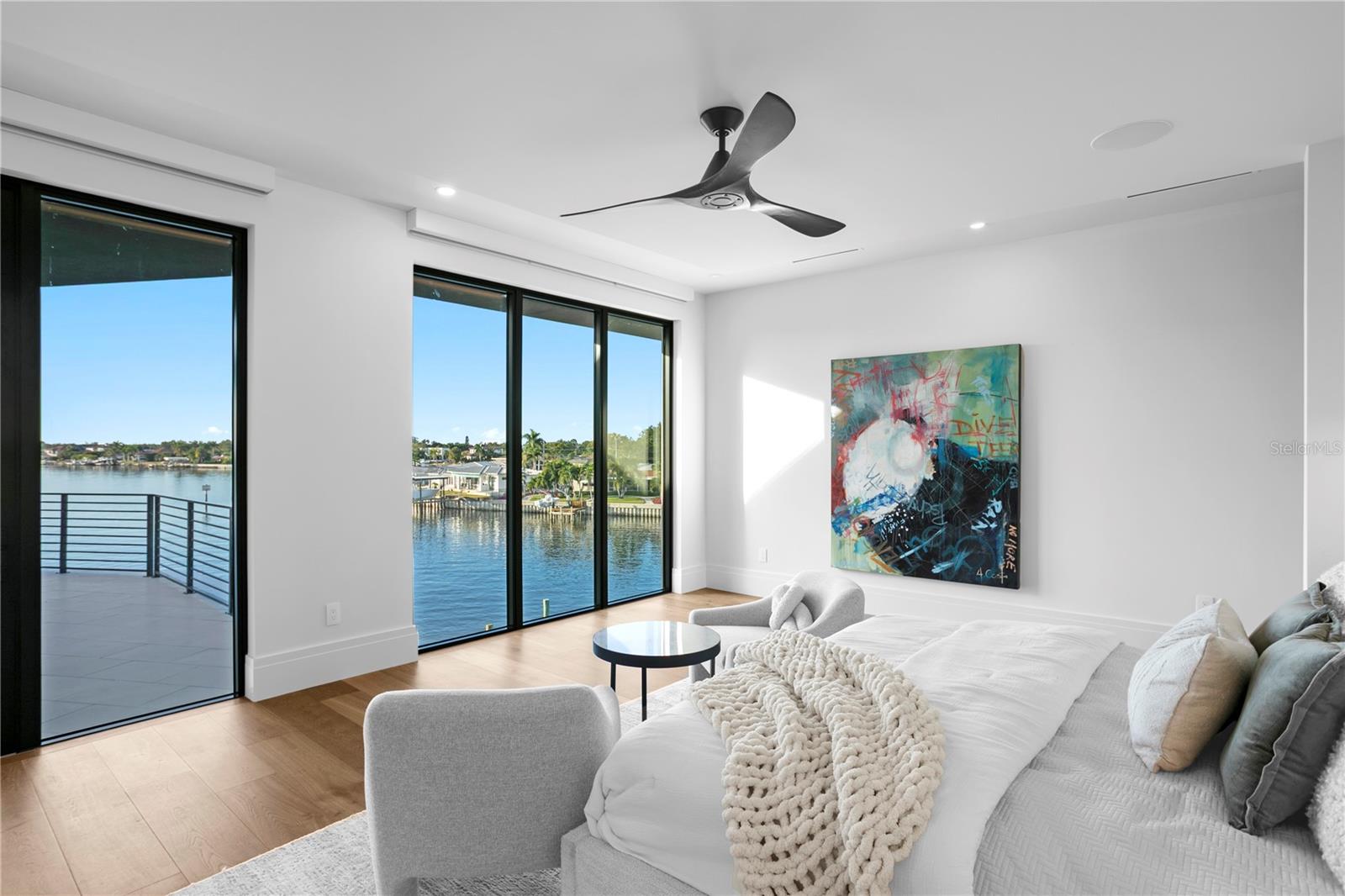 TB8449312 Property Photo