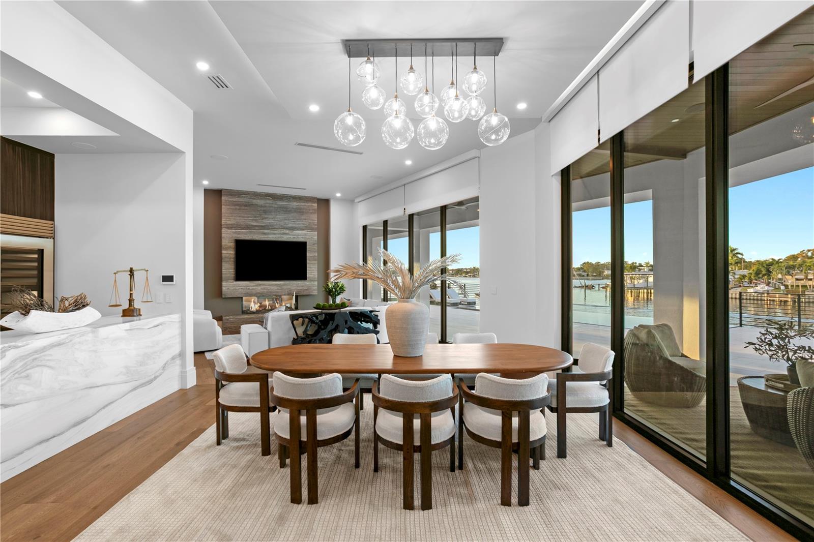 TB8449312 Property Photo