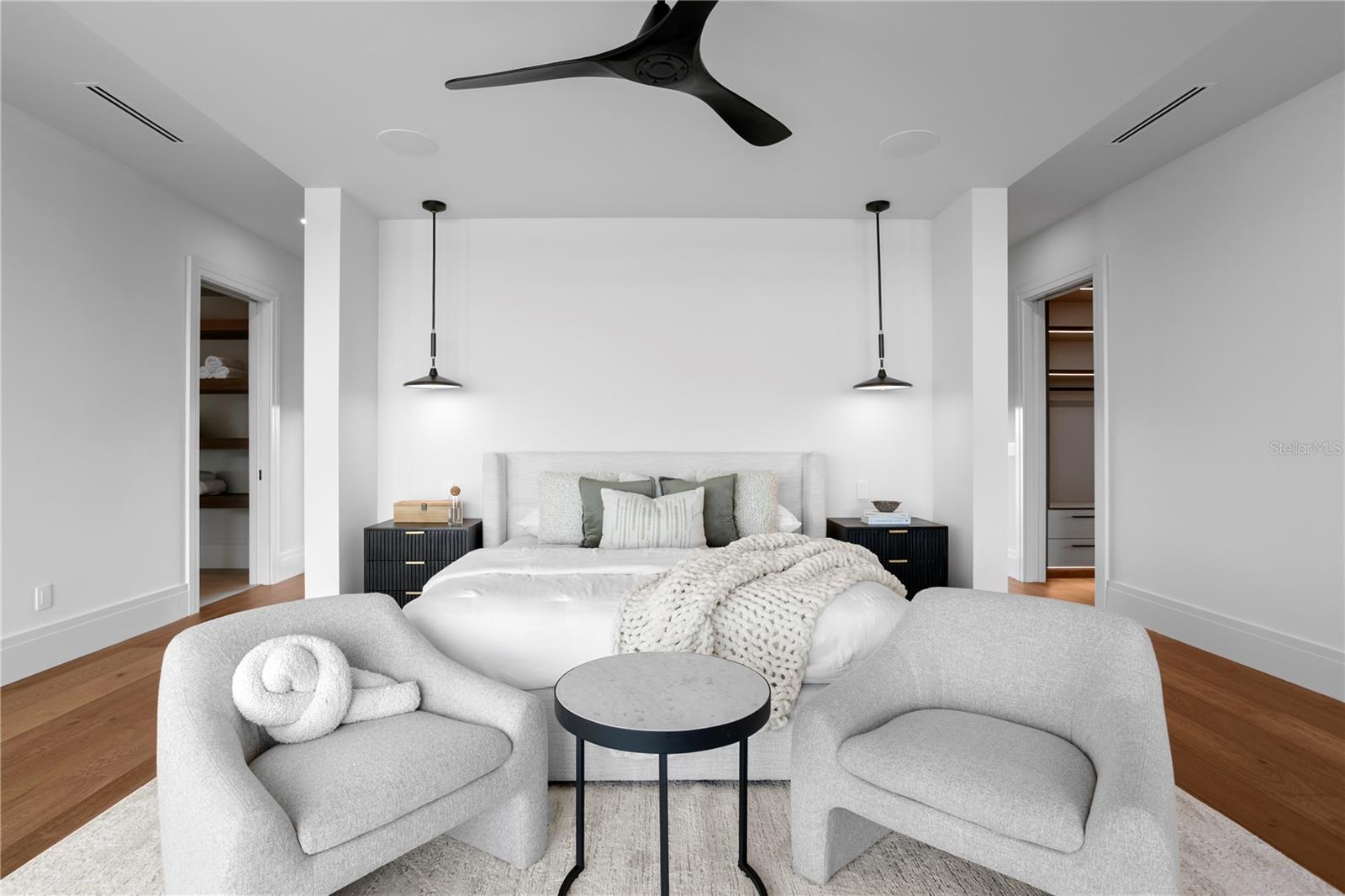 TB8449312 Property Photo