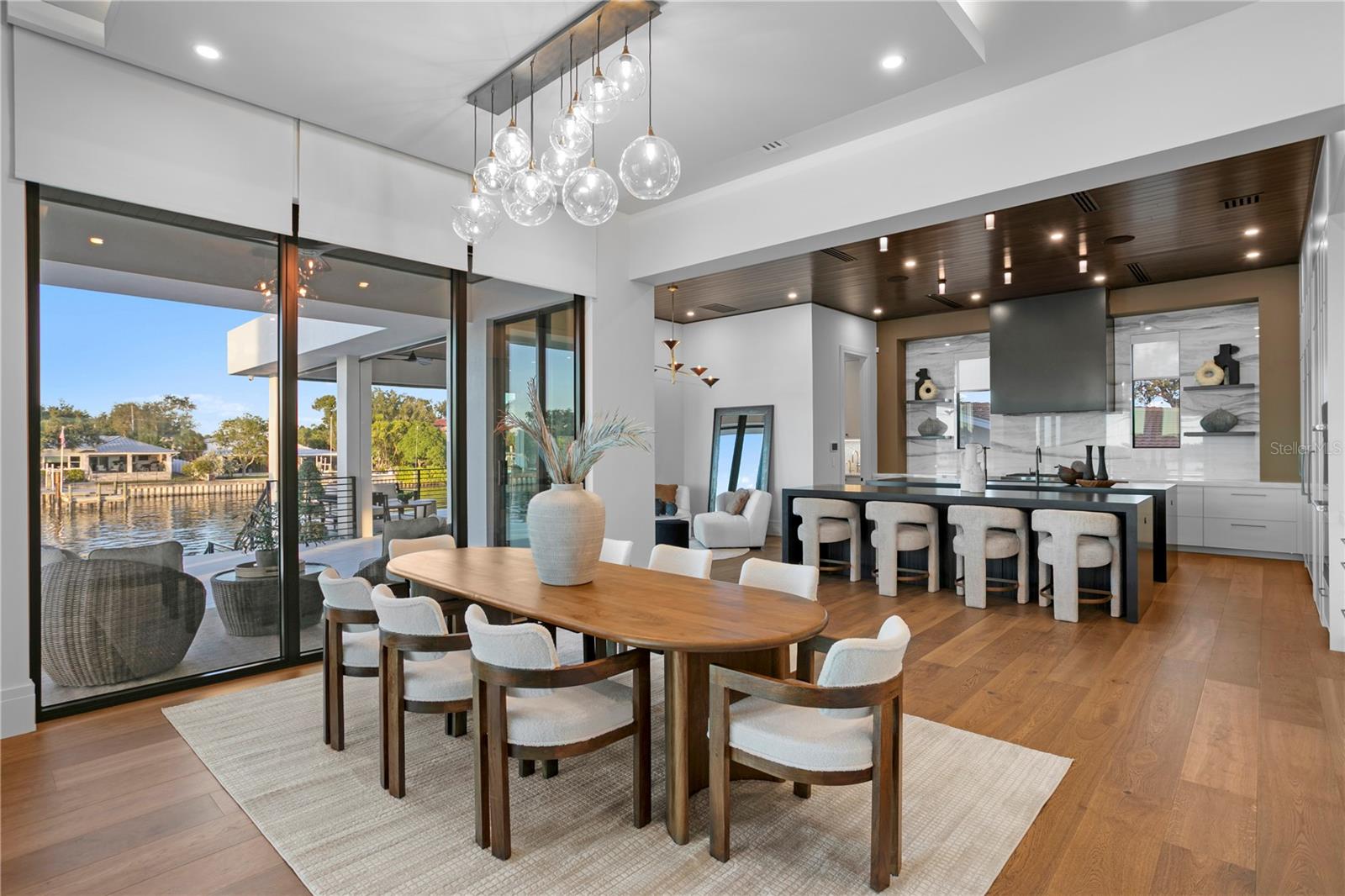 TB8449312 Property Photo