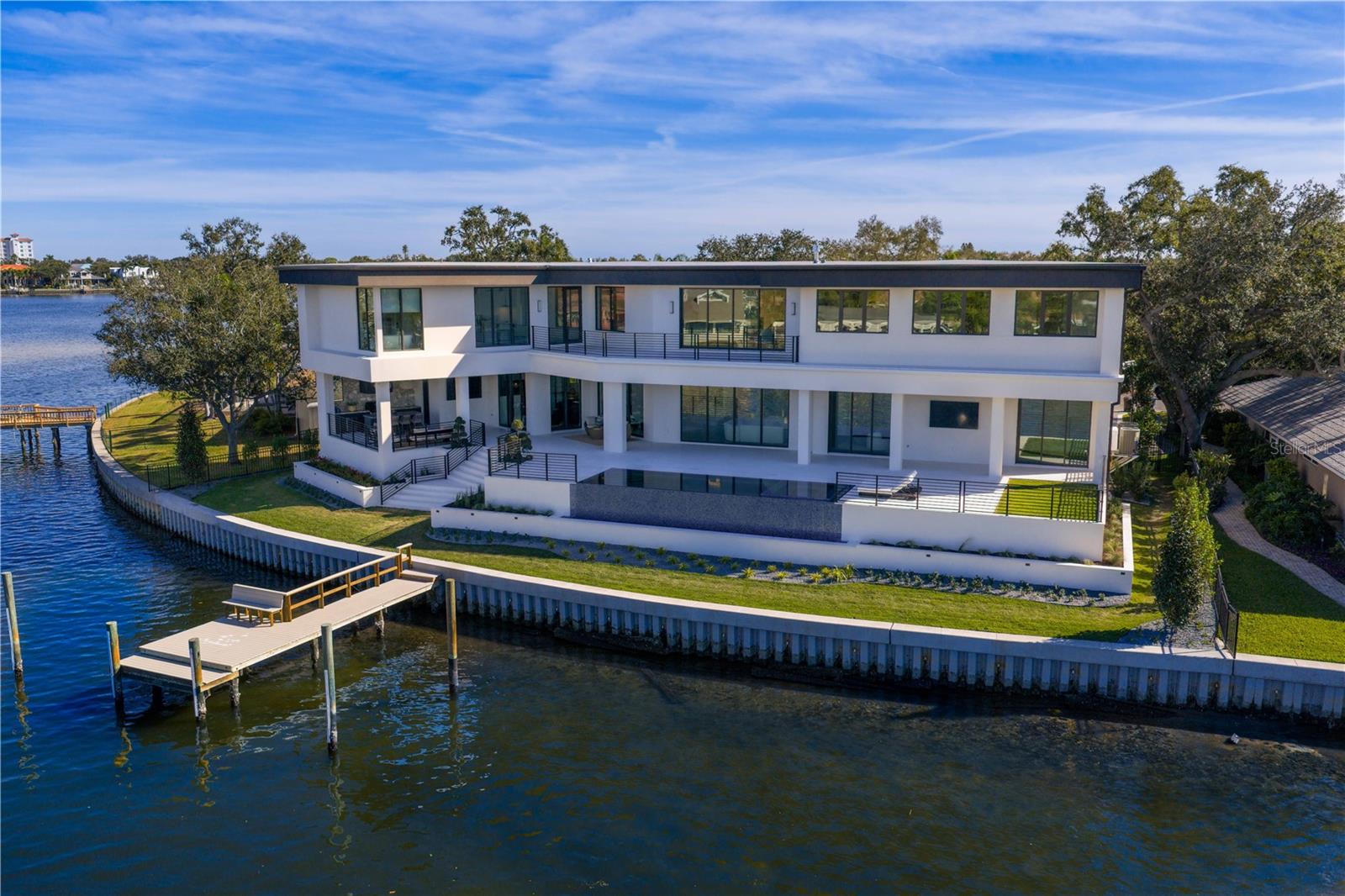 TB8449312 Property Photo