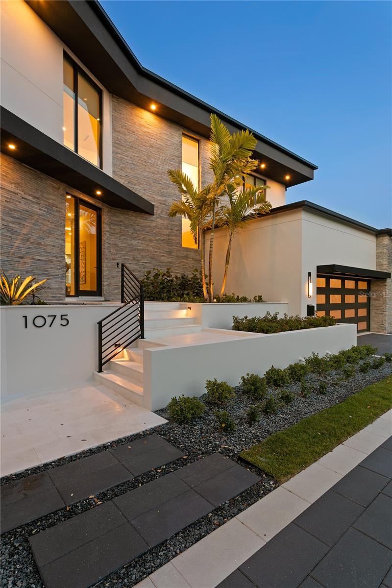 TB8449312 Property Photo