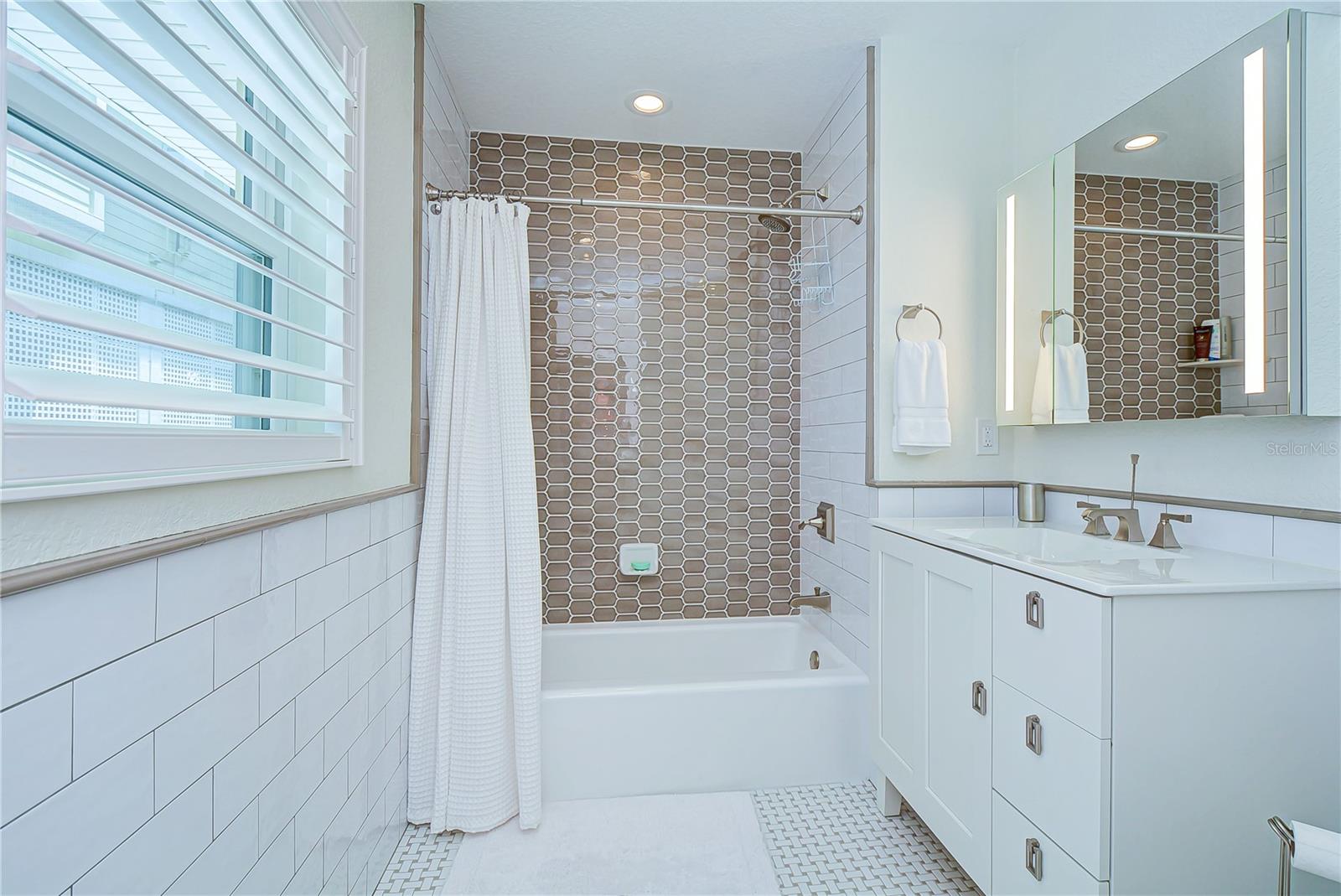 115 BUENA VISTA DR S, DUNEDIN, FL, 34698