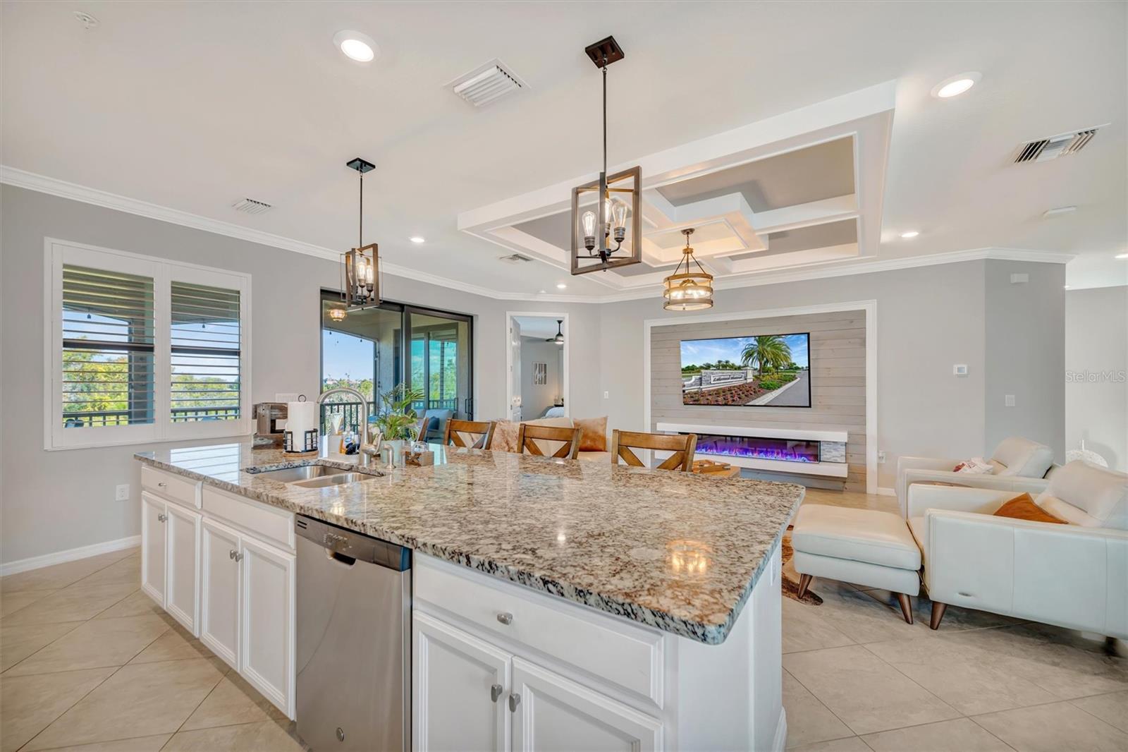 17637 GAWTHROP DR #102, BRADENTON, FL, 34211