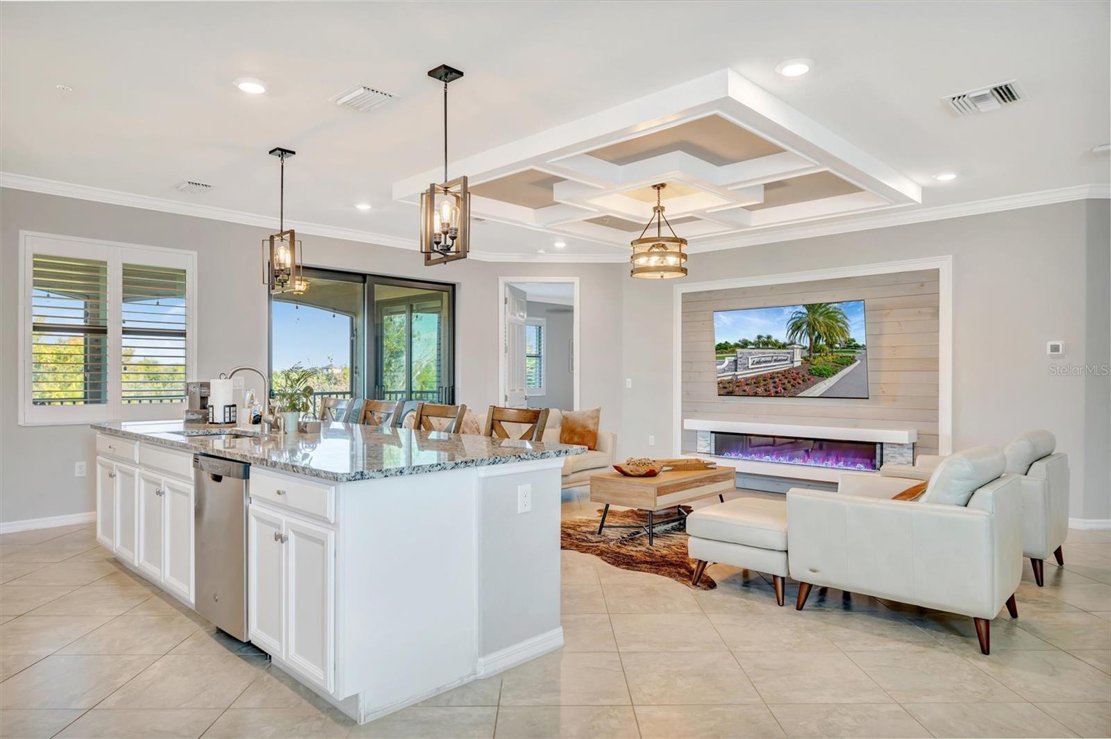 17637 GAWTHROP DR #102, BRADENTON, FL, 34211