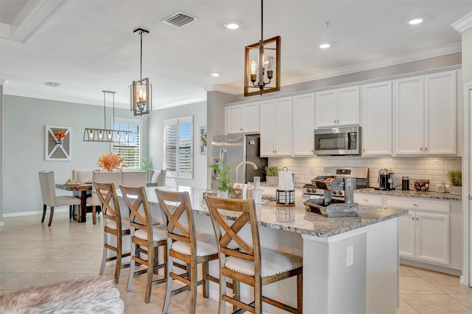 17637 GAWTHROP DR #102, BRADENTON, FL, 34211