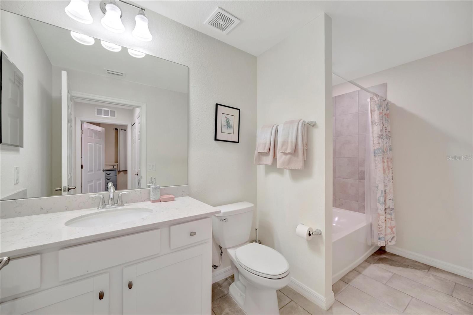 17810 GAWTHROP DR #104, BRADENTON, FL, 34211