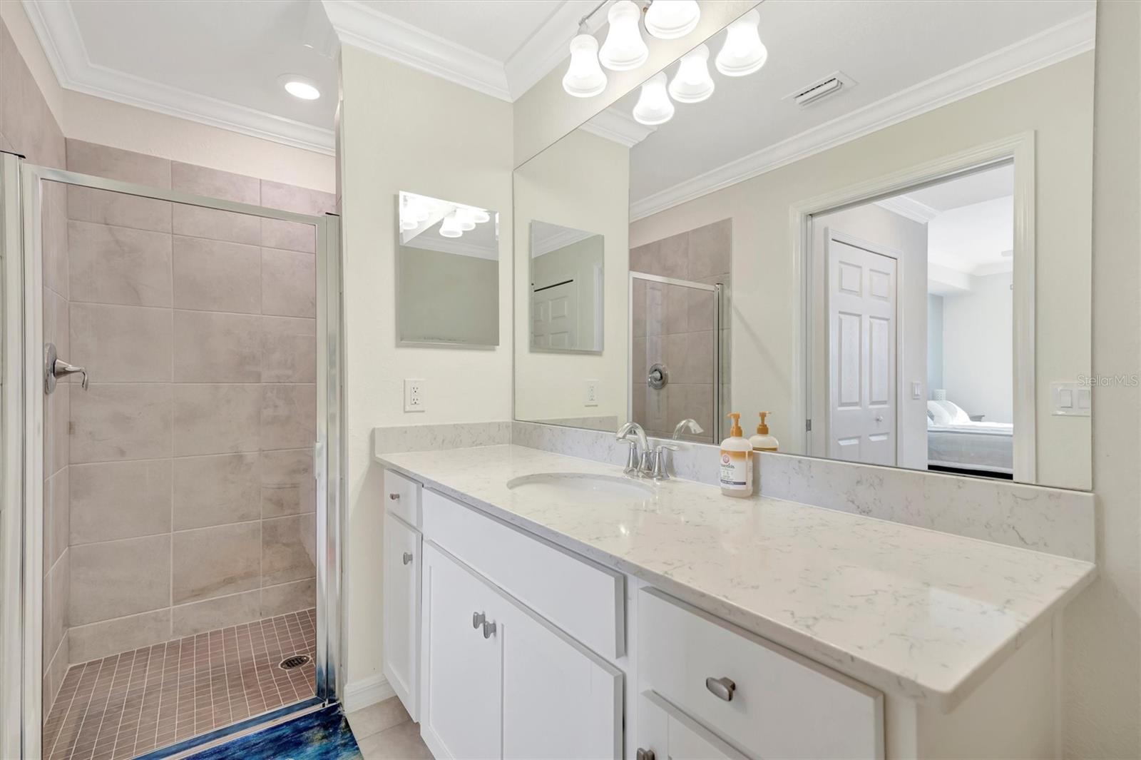 17810 GAWTHROP DR #104, BRADENTON, FL, 34211