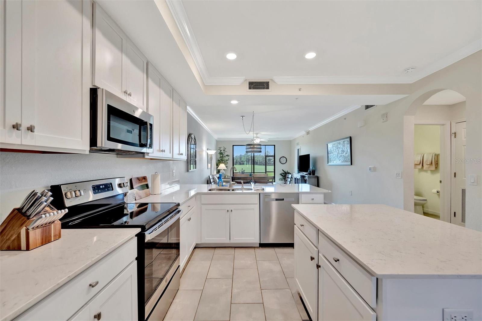 17810 GAWTHROP DR #104, BRADENTON, FL, 34211