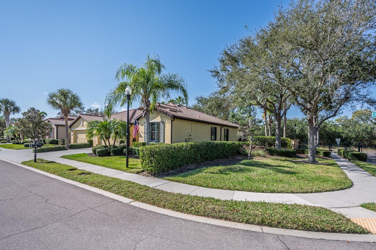 5503 SUNSET FALLS DR, APOLLO BEACH, FL, 33572