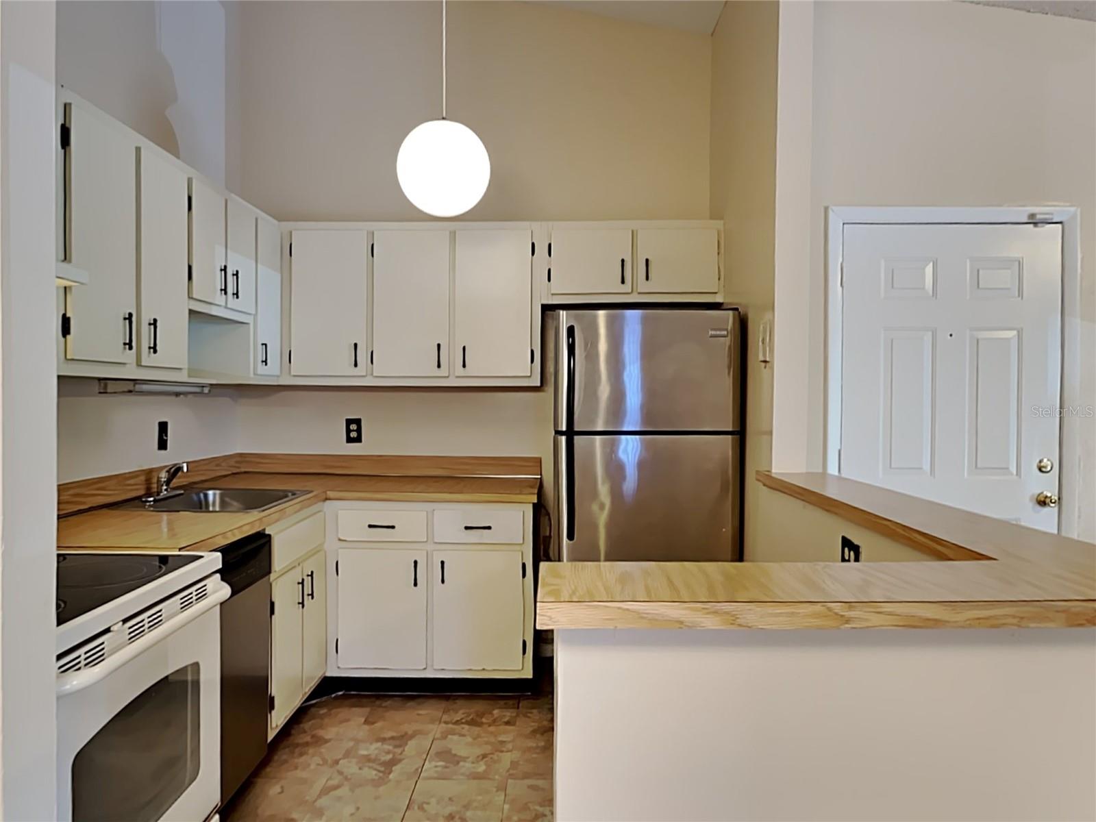 2758 OAK PARK WAY #201, ORLANDO, FL, 32822