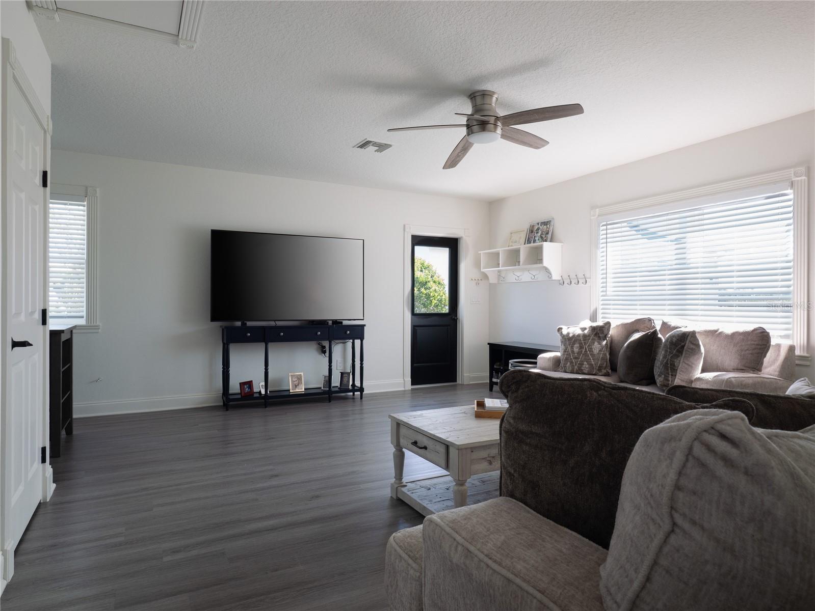 OM713766 Property Photo