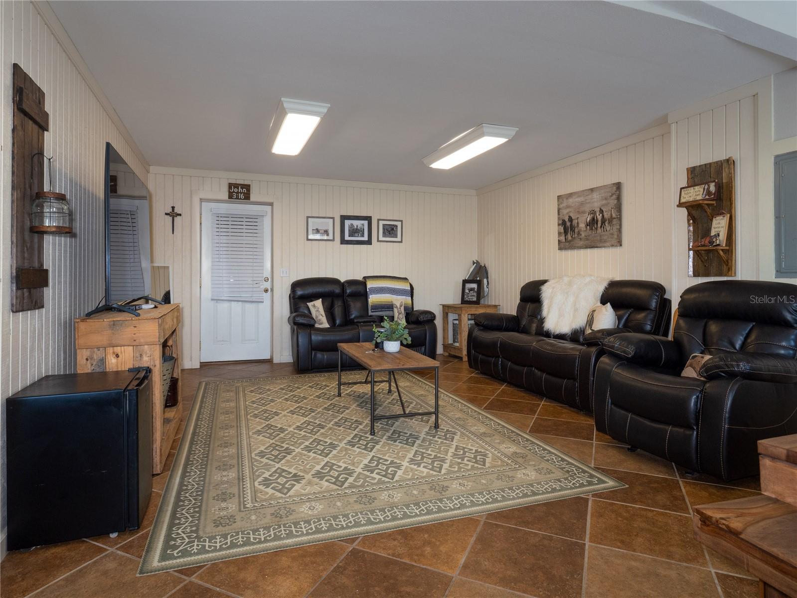 OM713766 Property Photo