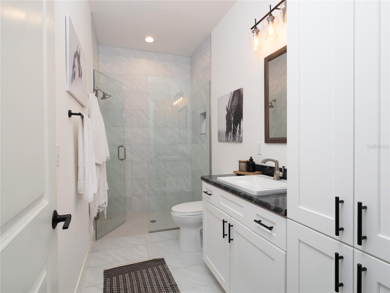 OM713766 Property Photo