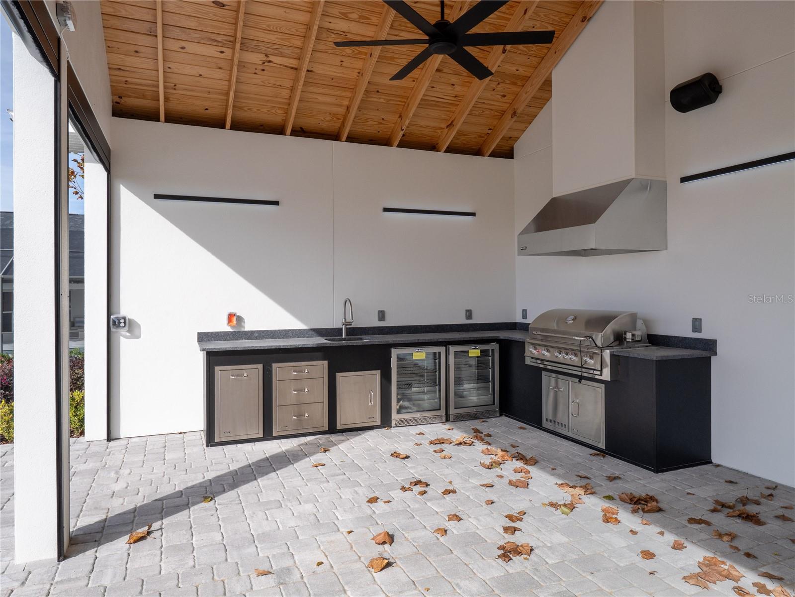 OM713766 Property Photo