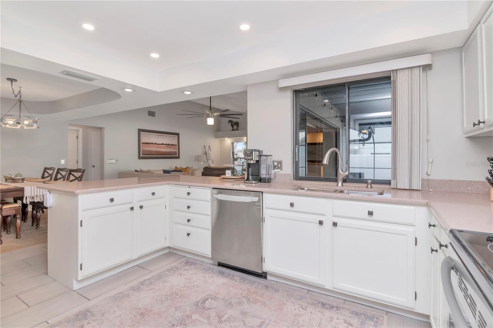 2634 GREEN VALLEY ST, VALRICO, FL, 33596