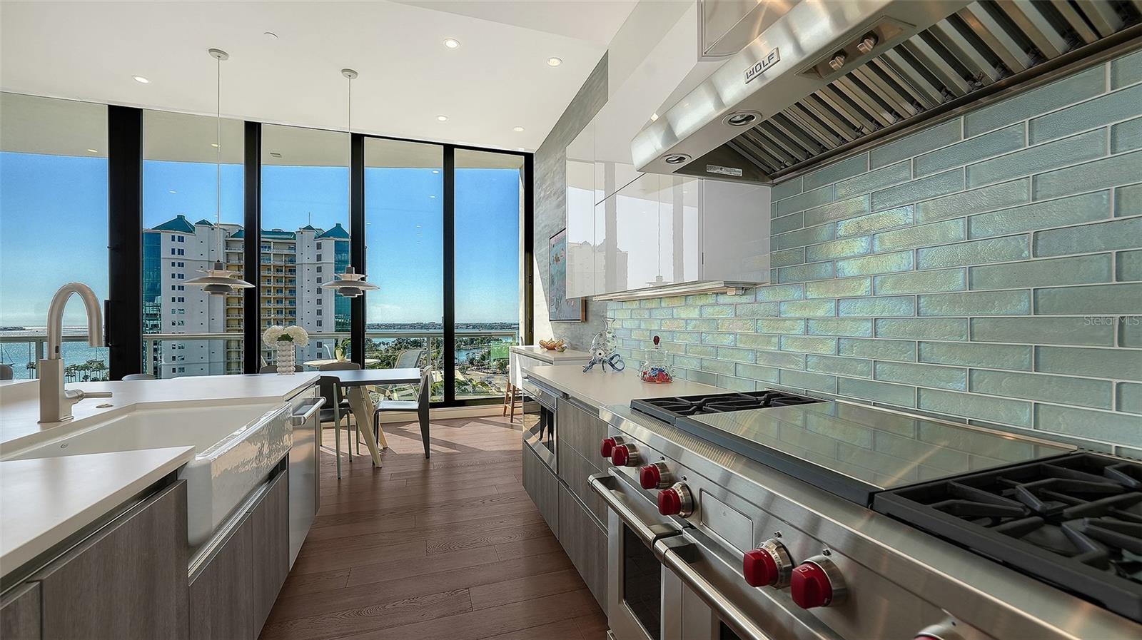 300 S PINEAPPLE AVE #902, SARASOTA, FL, 34236