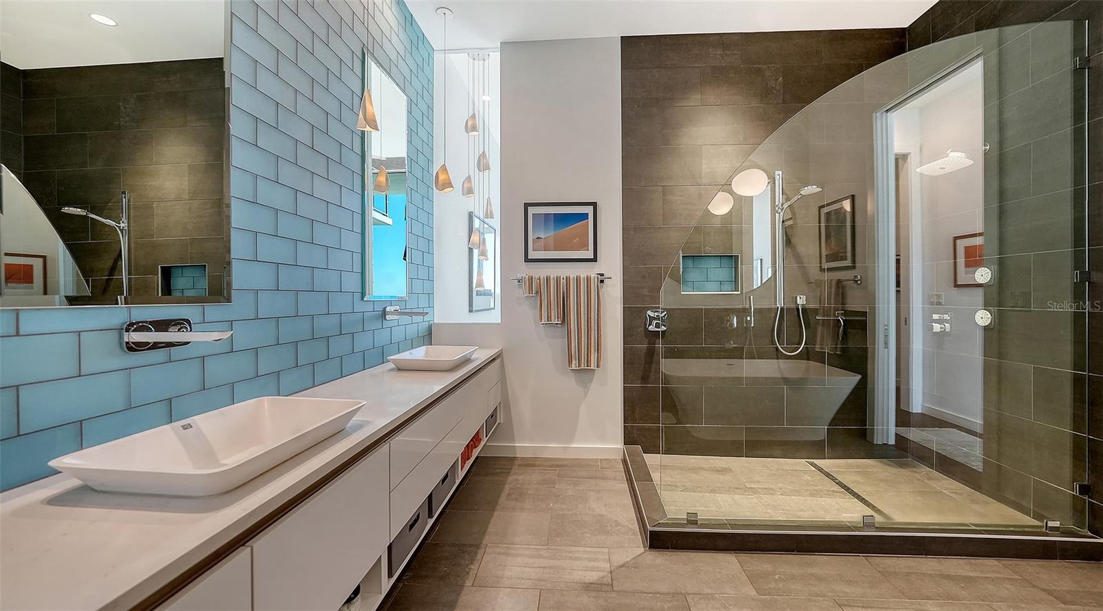 300 S PINEAPPLE AVE #902, SARASOTA, FL, 34236