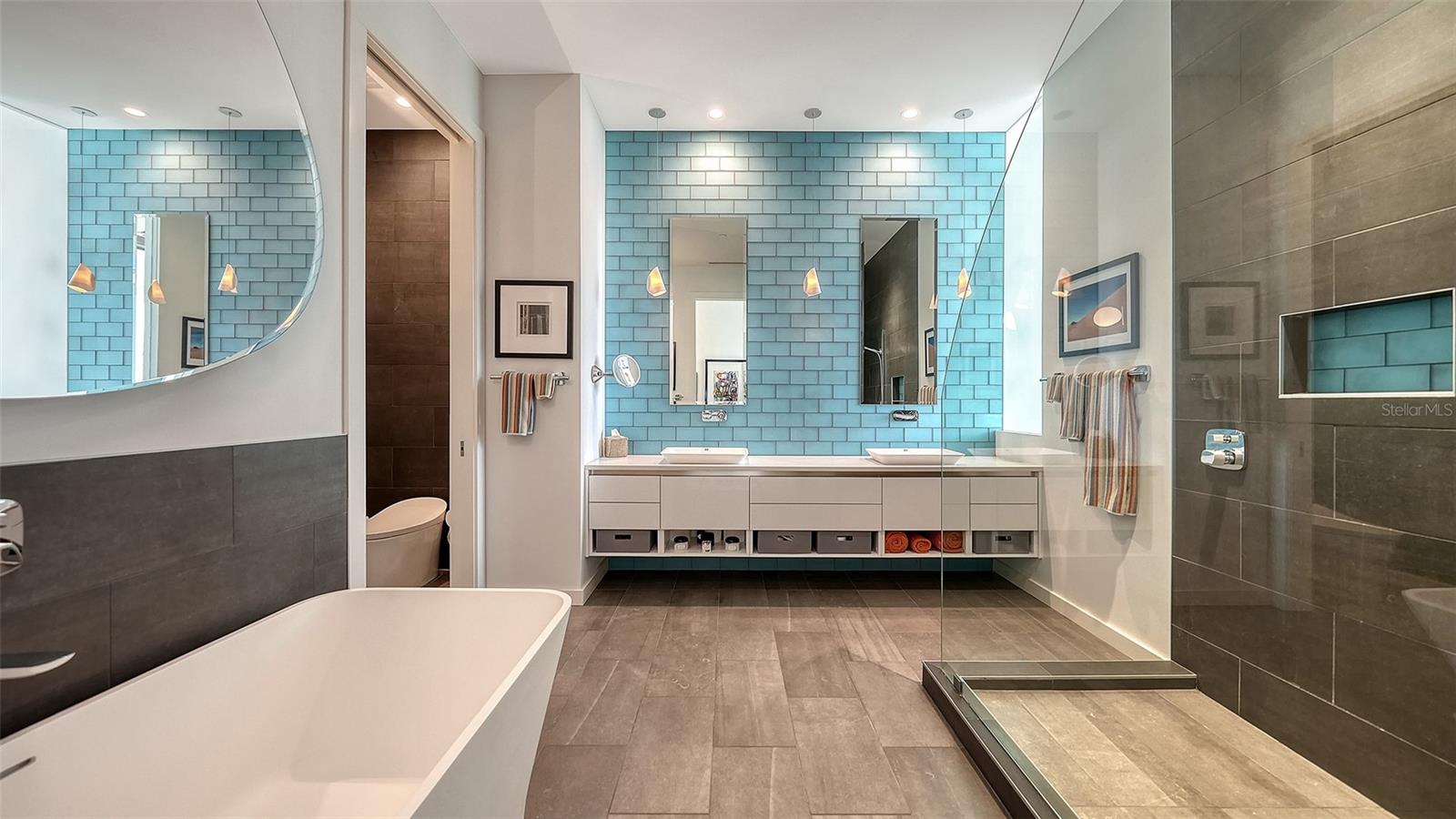 300 S PINEAPPLE AVE #902, SARASOTA, FL, 34236