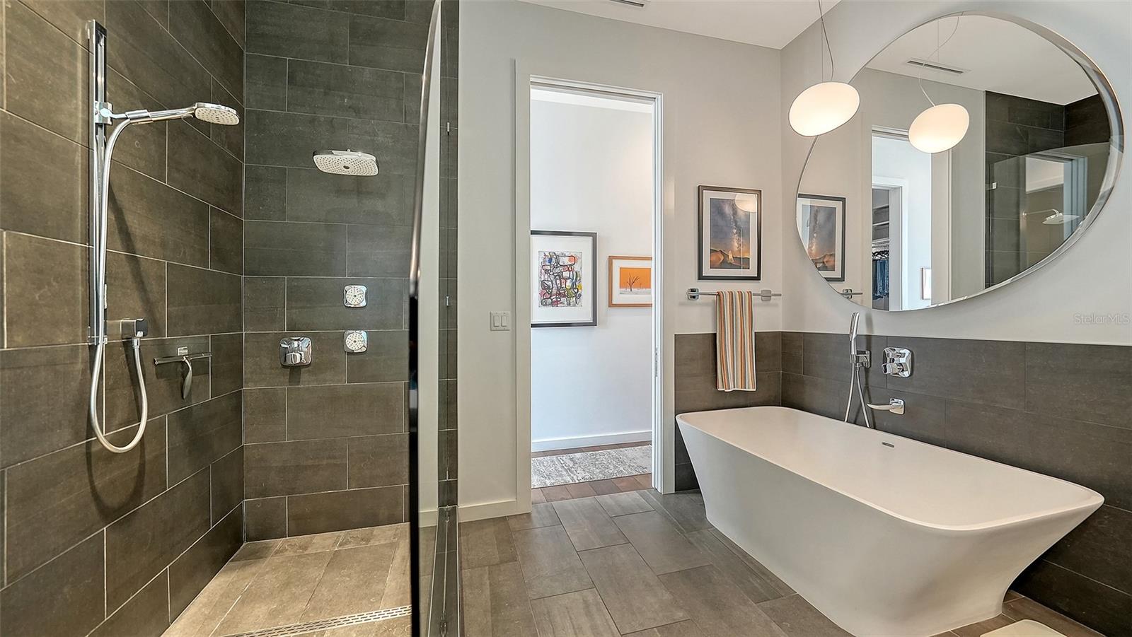 300 S PINEAPPLE AVE #902, SARASOTA, FL, 34236