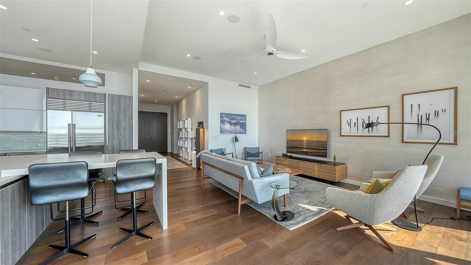 300 S PINEAPPLE AVE #902, SARASOTA, FL, 34236