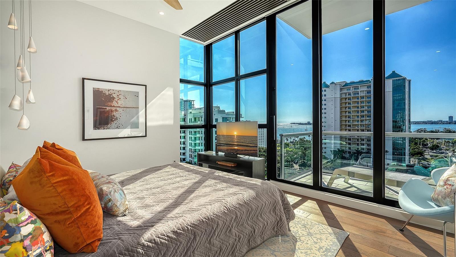 300 S PINEAPPLE AVE #902, SARASOTA, FL, 34236