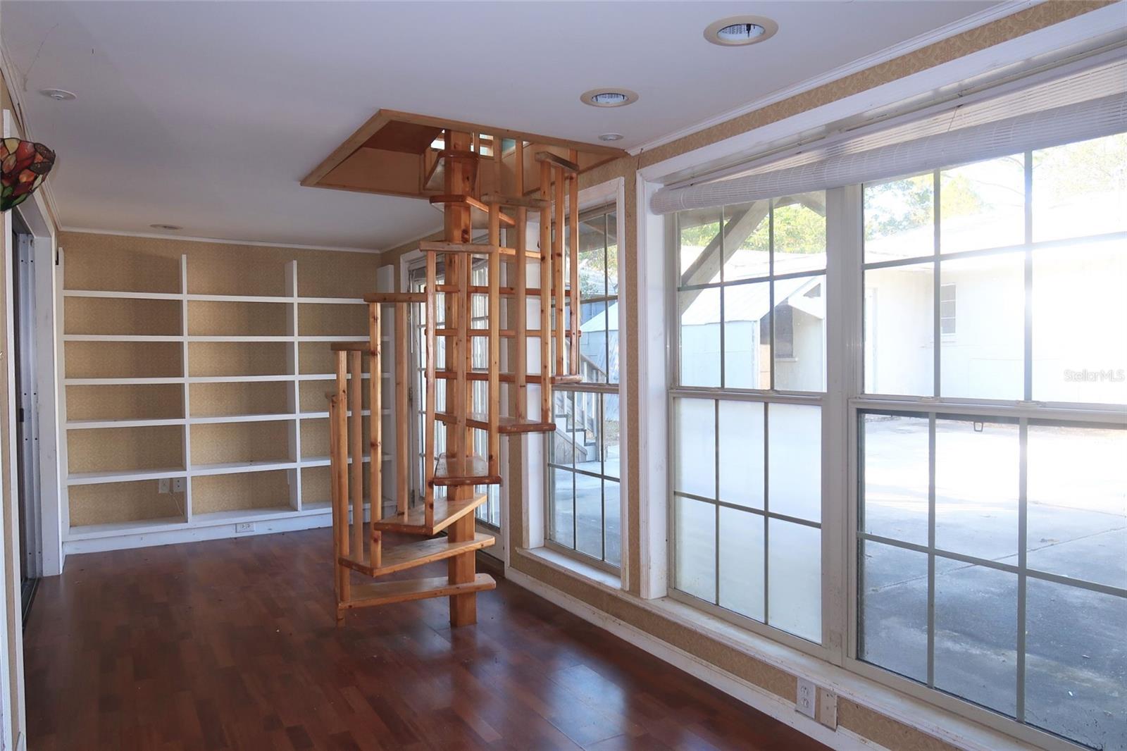 1625 LAURA ST, CLEARWATER, FL, 33755