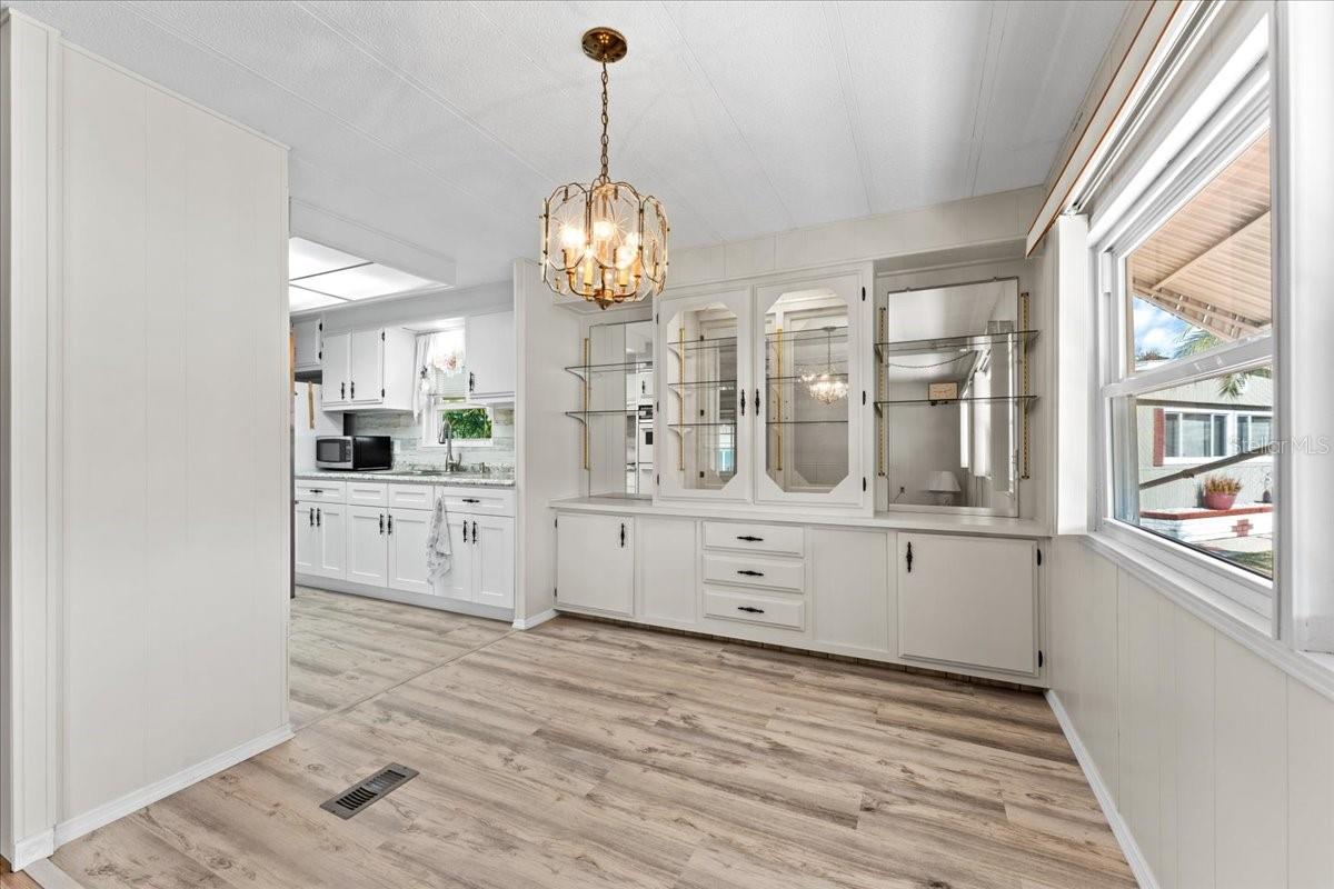 808 53RD AVE E #108, BRADENTON, FL, 34203