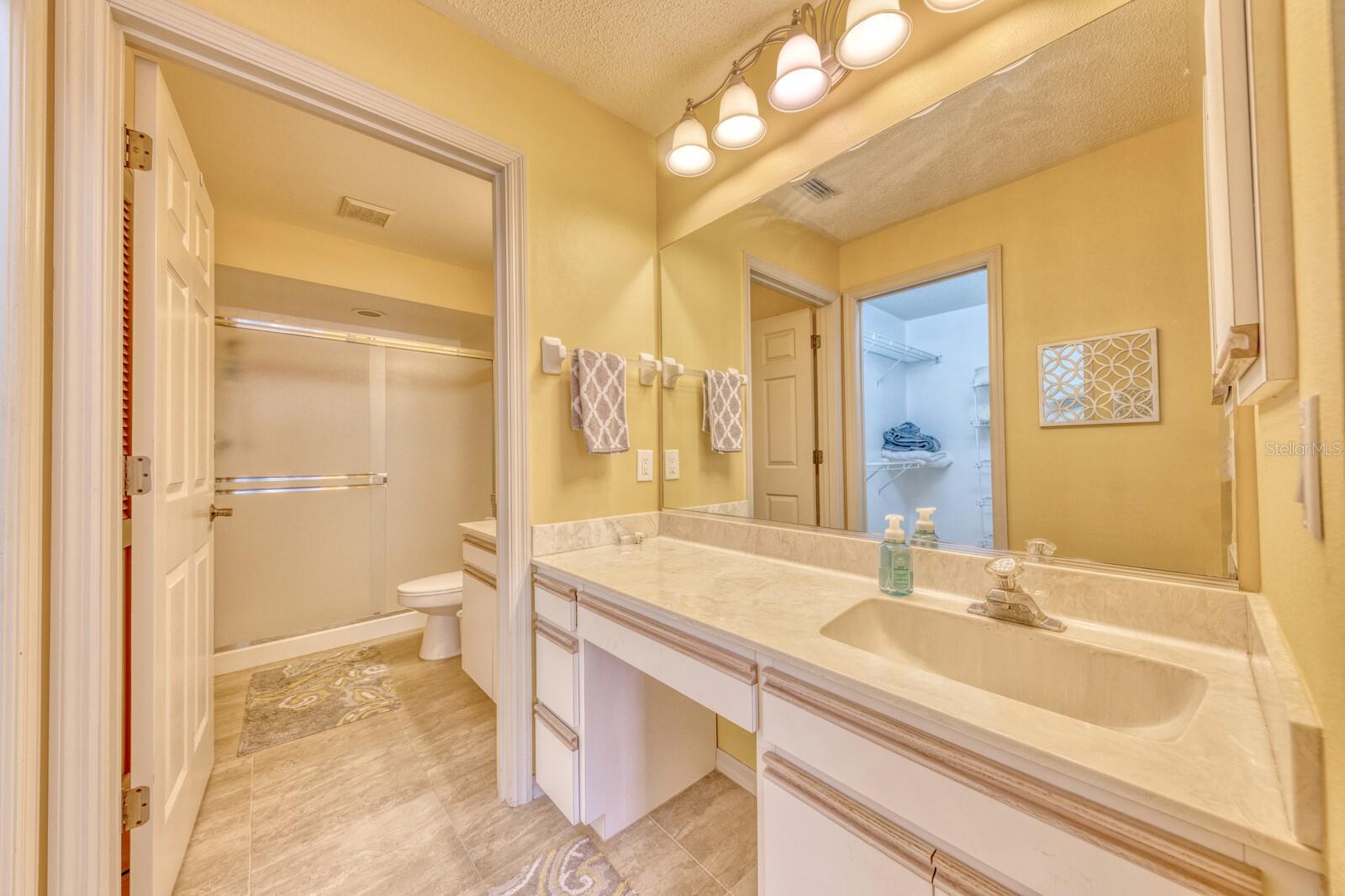 5634 SHEFFIELD GREENE CIR #18, SARASOTA, FL, 34235