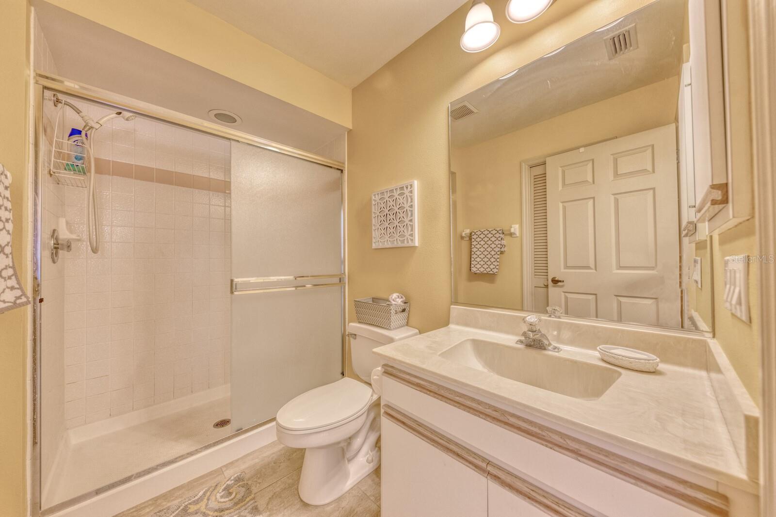 5634 SHEFFIELD GREENE CIR #18, SARASOTA, FL, 34235