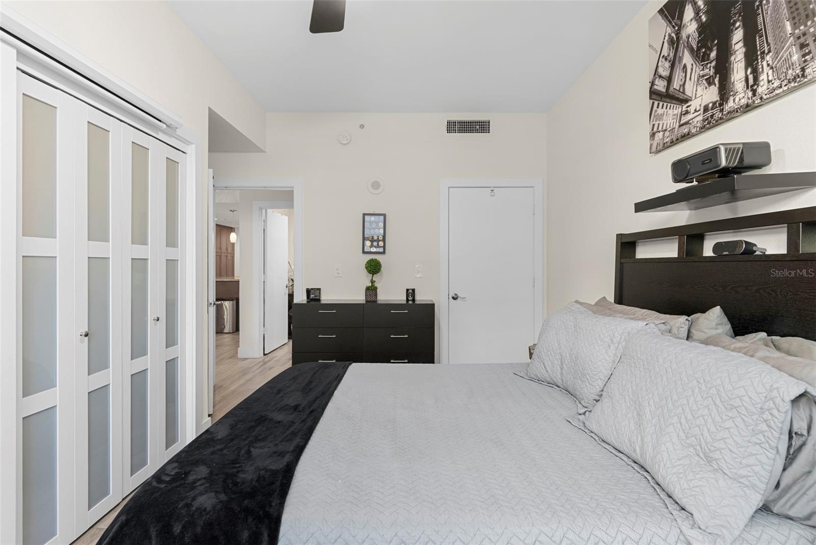 1208 E KENNEDY BLVD #517, TAMPA, FL, 33602