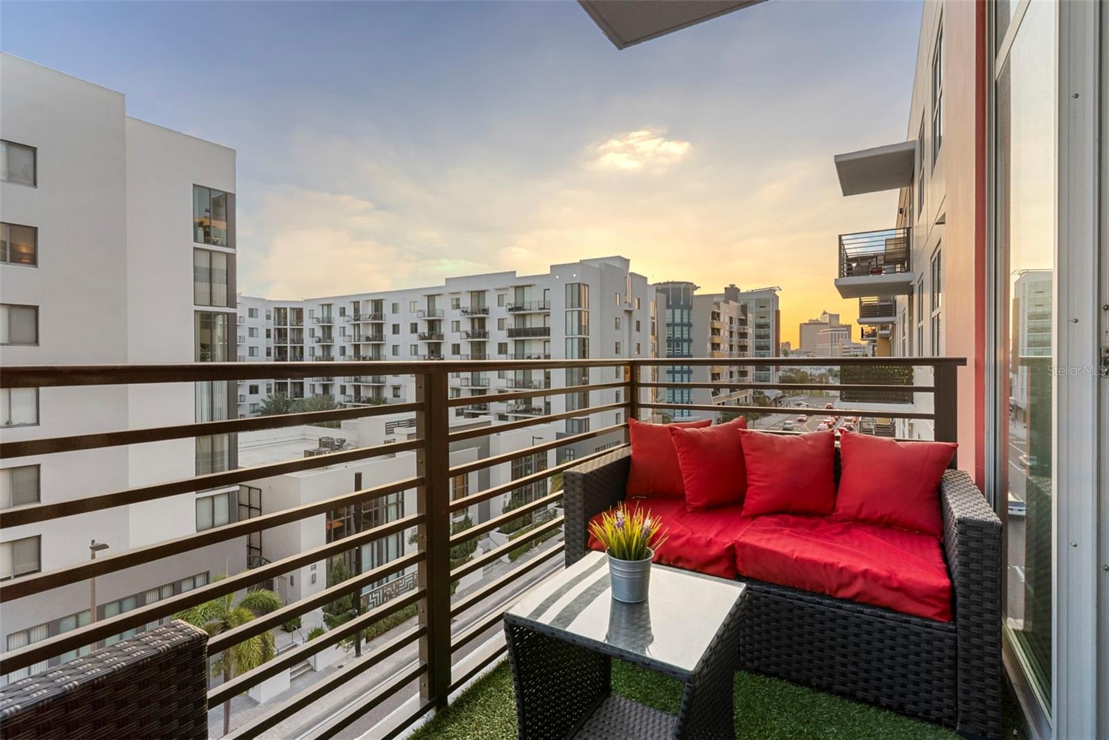 1208 E KENNEDY BLVD #517, TAMPA, FL, 33602