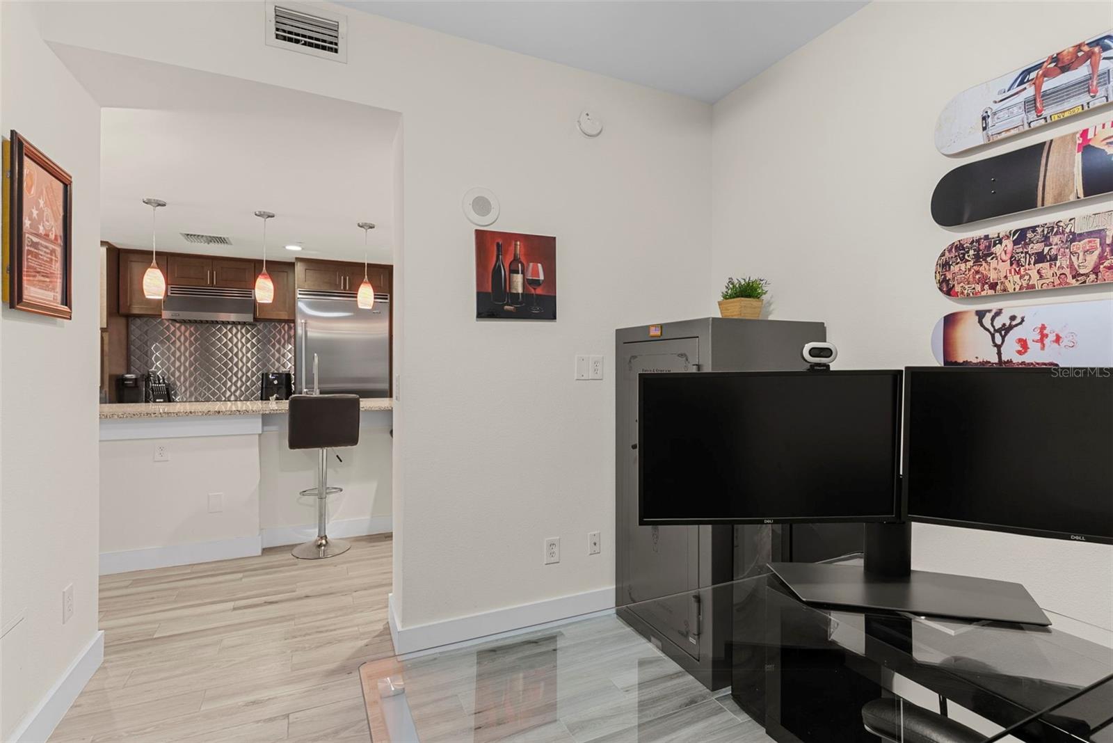 1208 E KENNEDY BLVD #517, TAMPA, FL, 33602