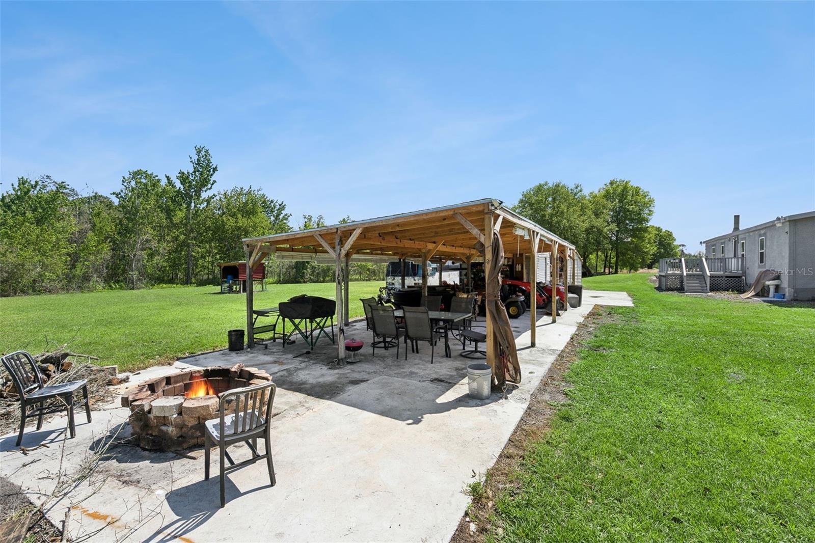 2051 TRAIL CUT RD, POLK CITY, FL, 33868