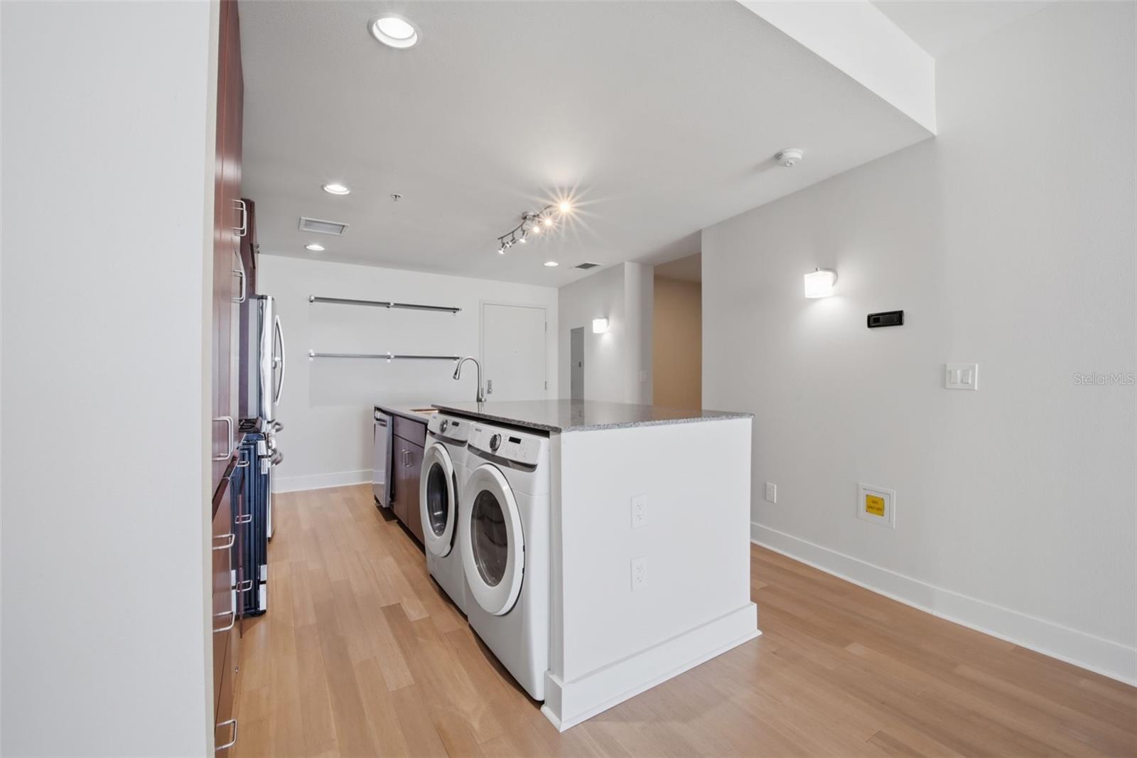 1208 E KENNEDY BLVD #1121, TAMPA, FL, 33602