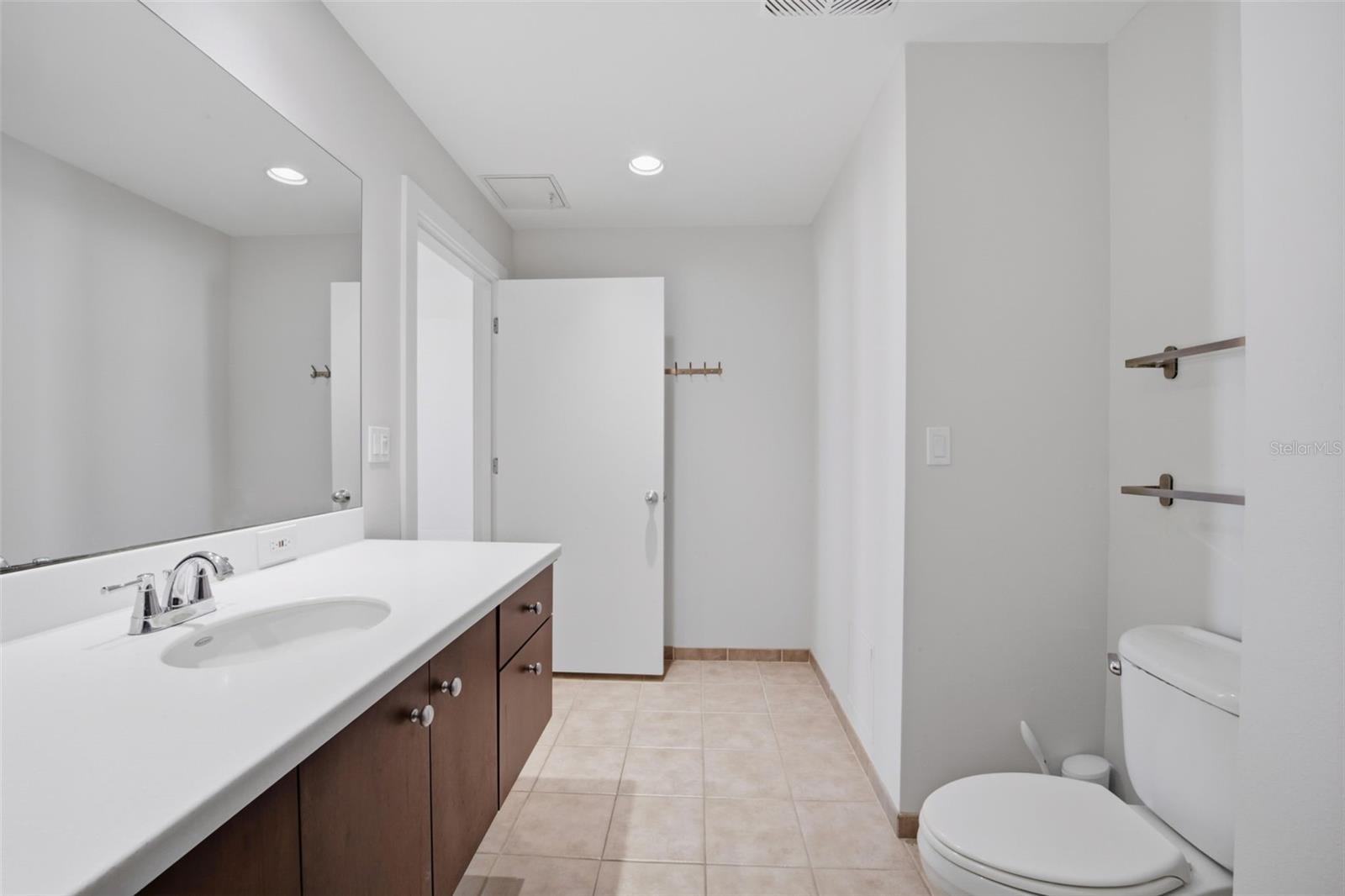 1208 E KENNEDY BLVD #1121, TAMPA, FL, 33602