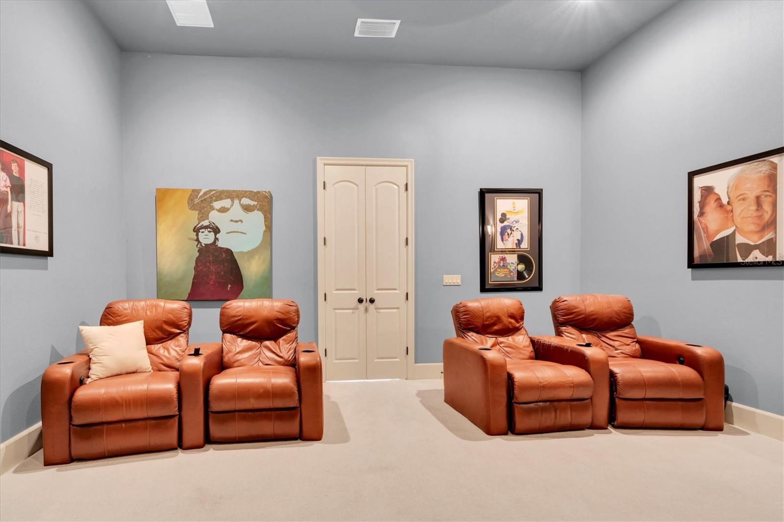 10221 GOLDEN EAGLE DR, LARGO, FL, 33778