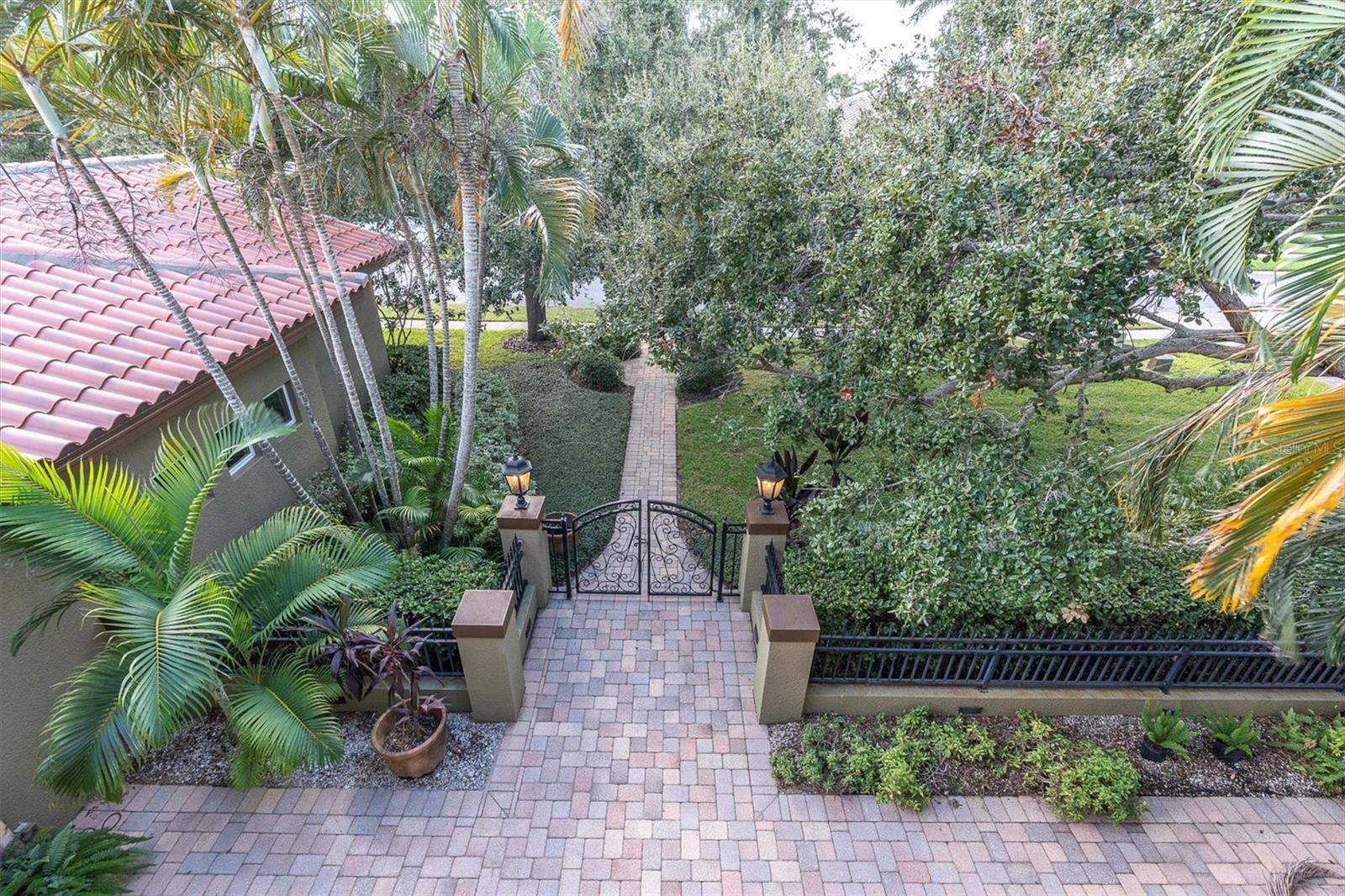 10221 GOLDEN EAGLE DR, LARGO, FL, 33778