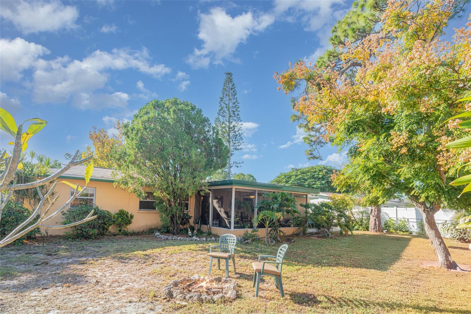 4652 MACEACHEN BLVD, SARASOTA, FL, 34233