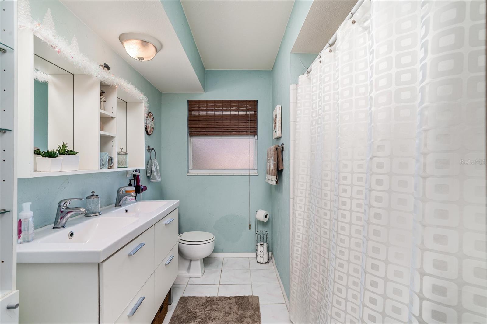 4652 MACEACHEN BLVD, SARASOTA, FL, 34233