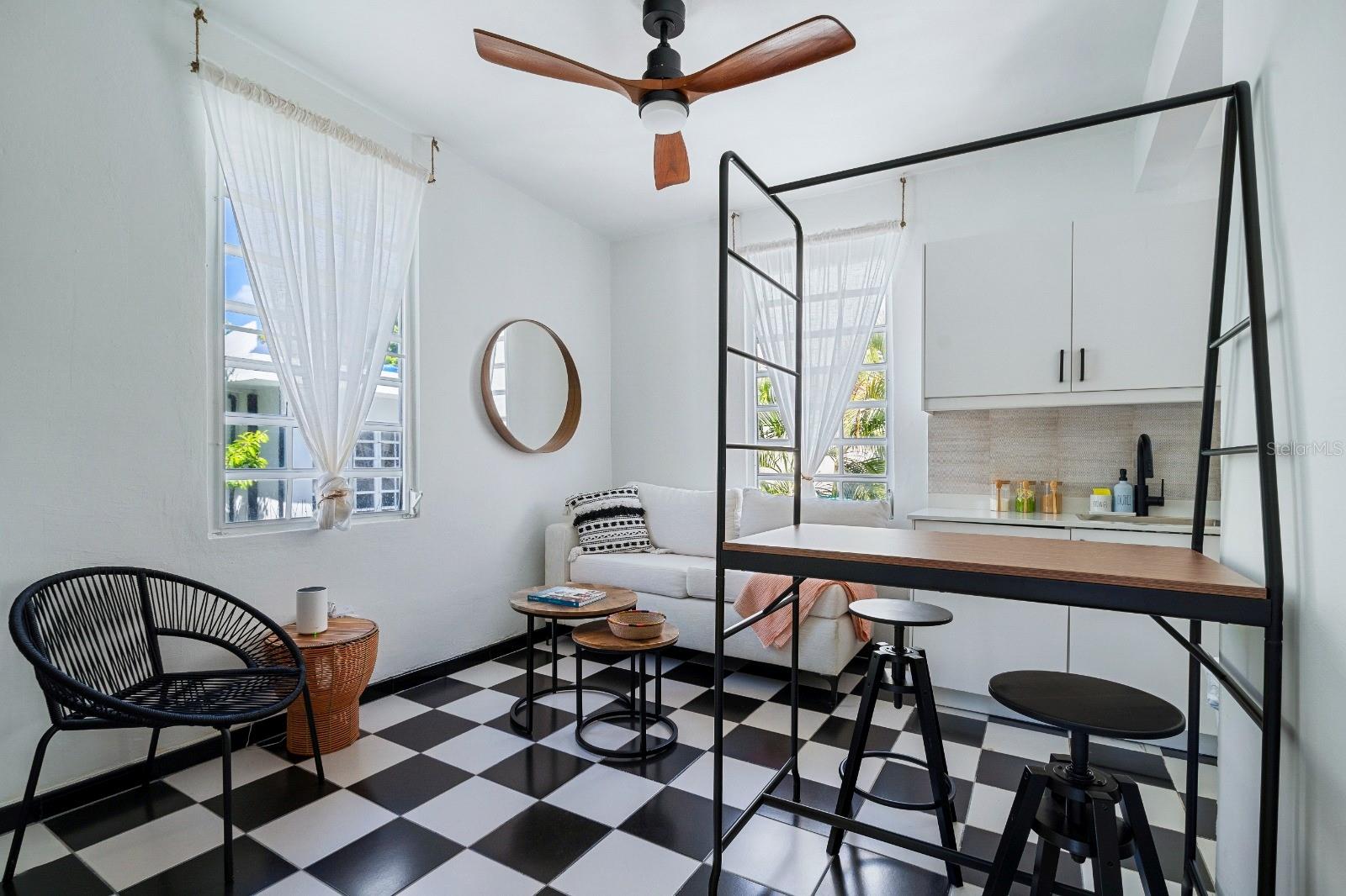 PR9117465 Property Photo