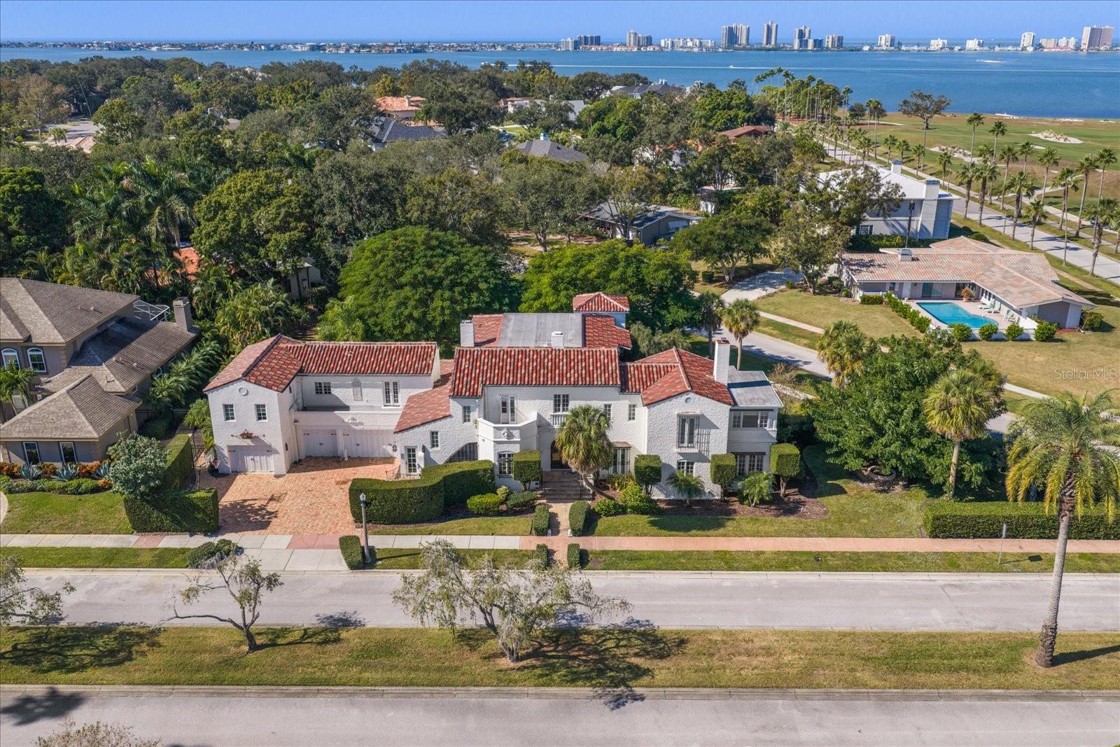 TB8449464 Property Photo