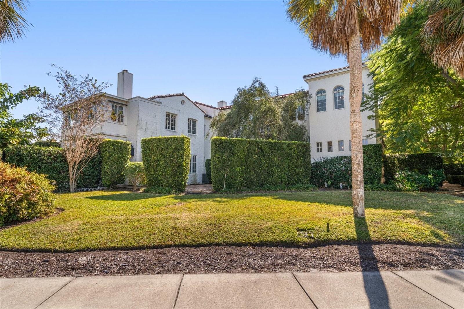 TB8449464 Property Photo