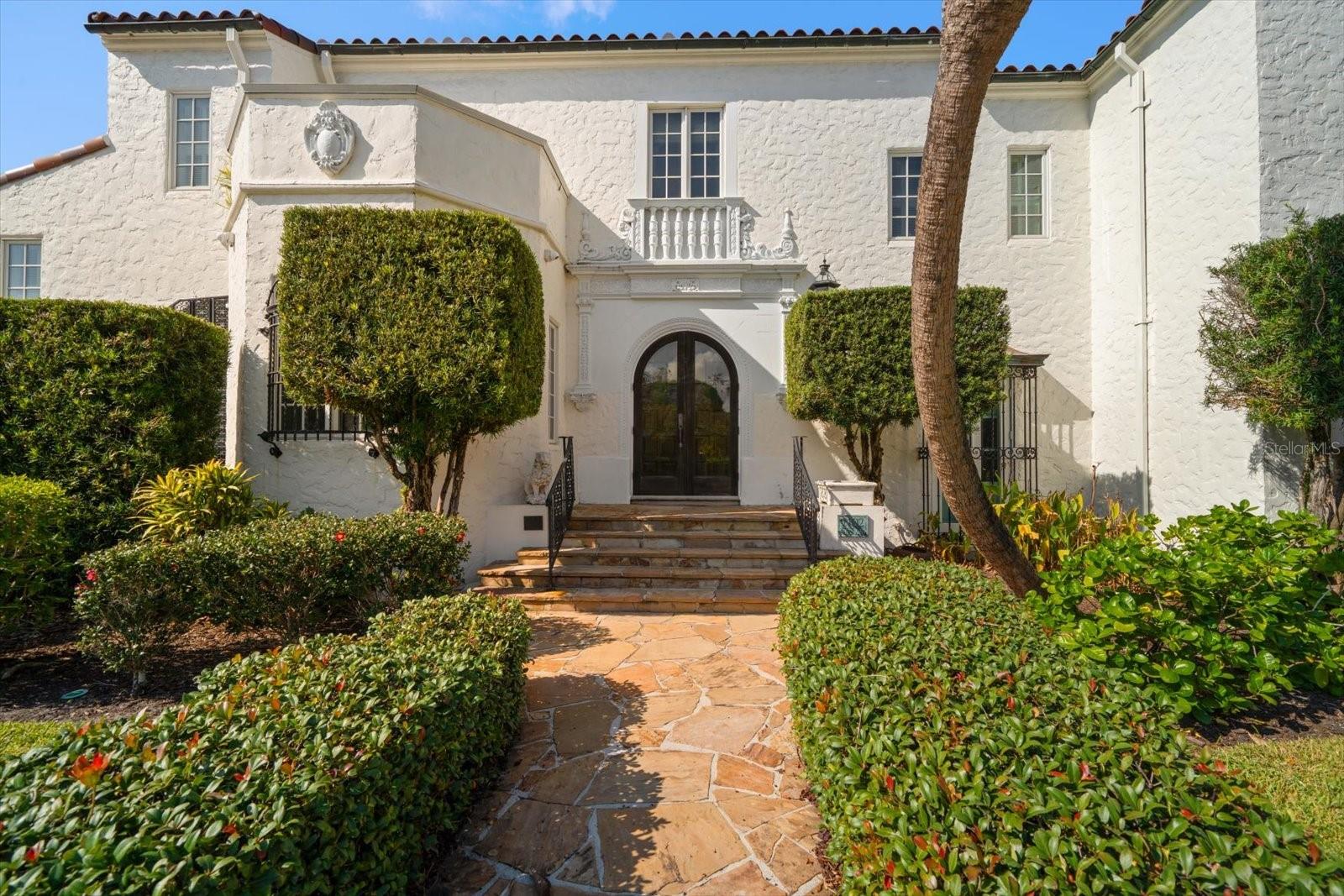 TB8449464 Property Photo